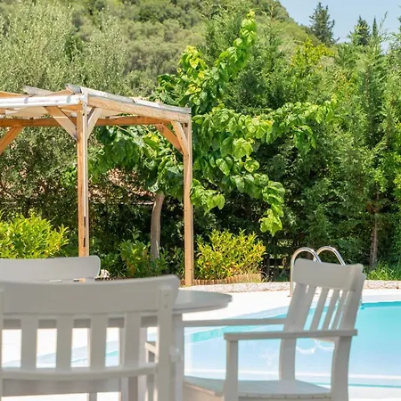 וילה Violitzis *